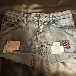 Cute patch jean shorts